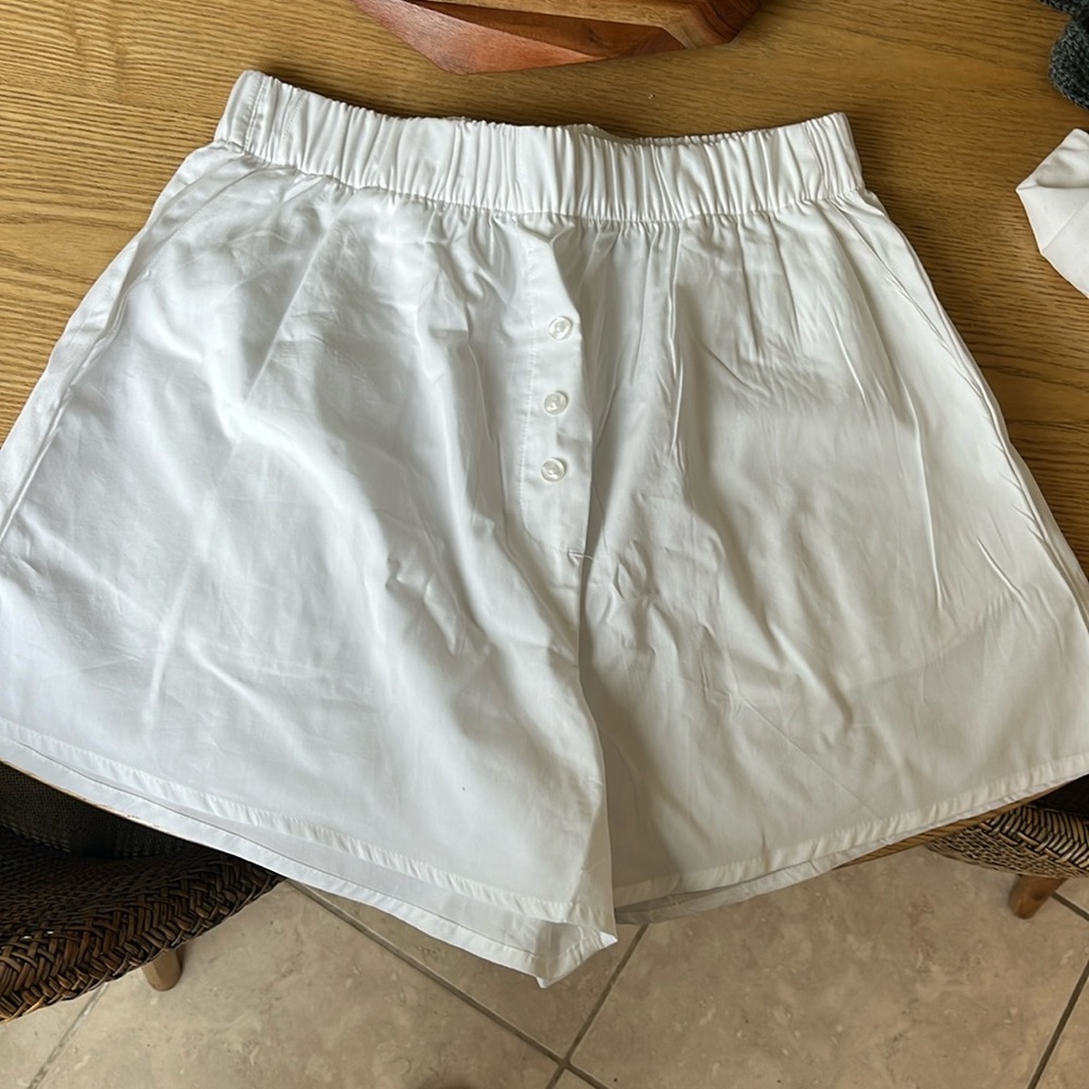 DAILY DRILLS, XS/S Poplin Shorts, never worn